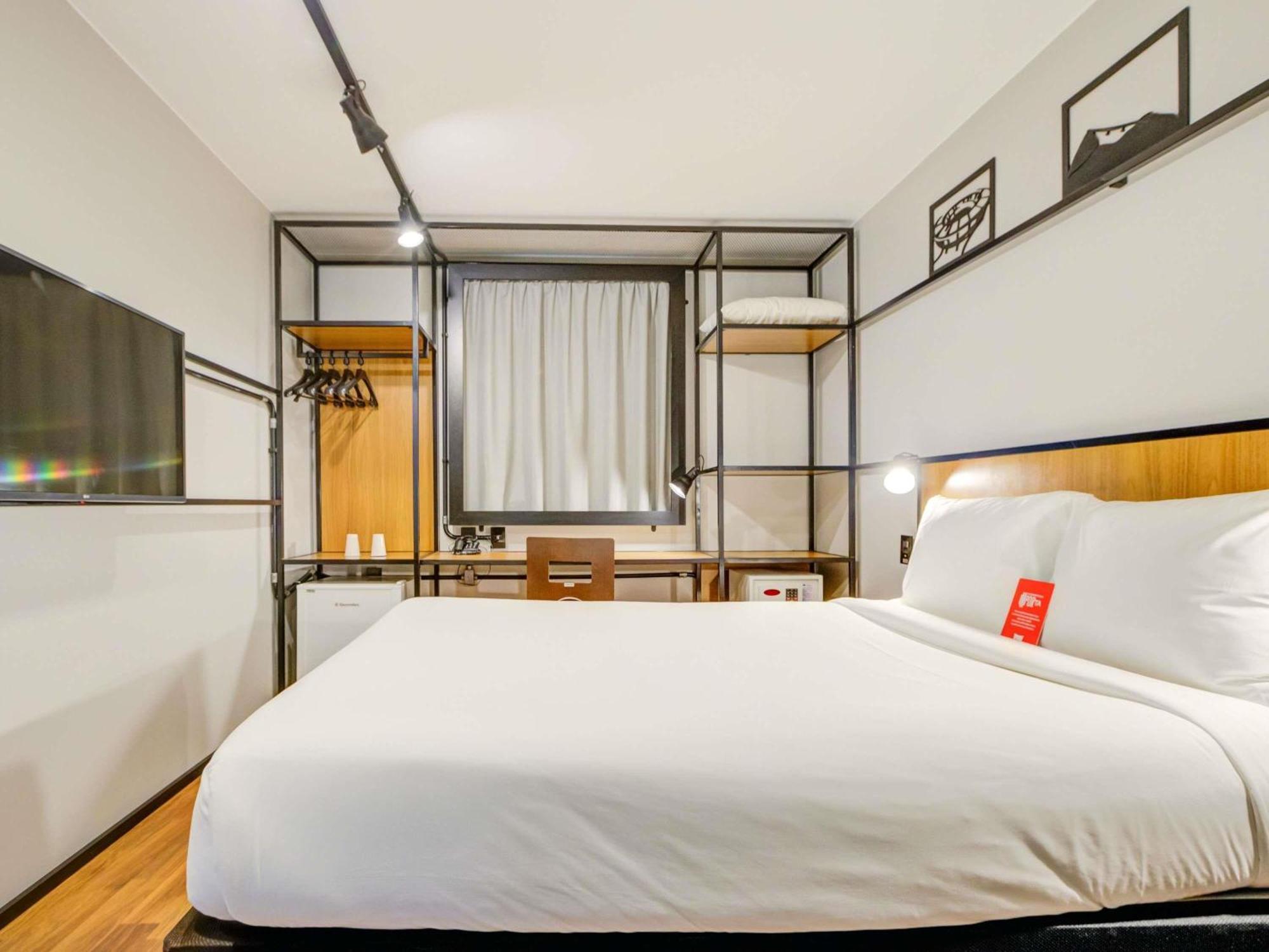 Standard Apartment with One Double Bed