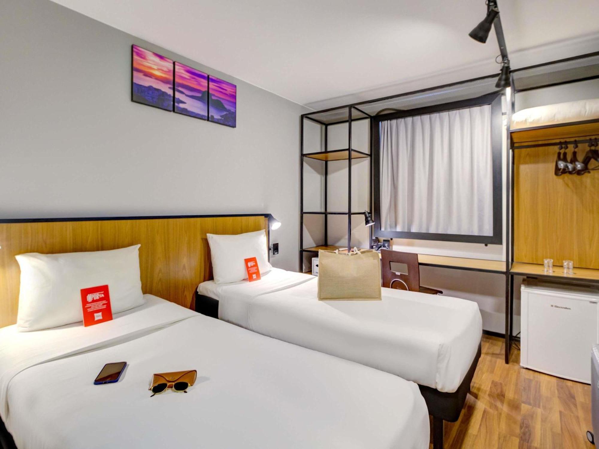Standard Apartment with Twin Beds