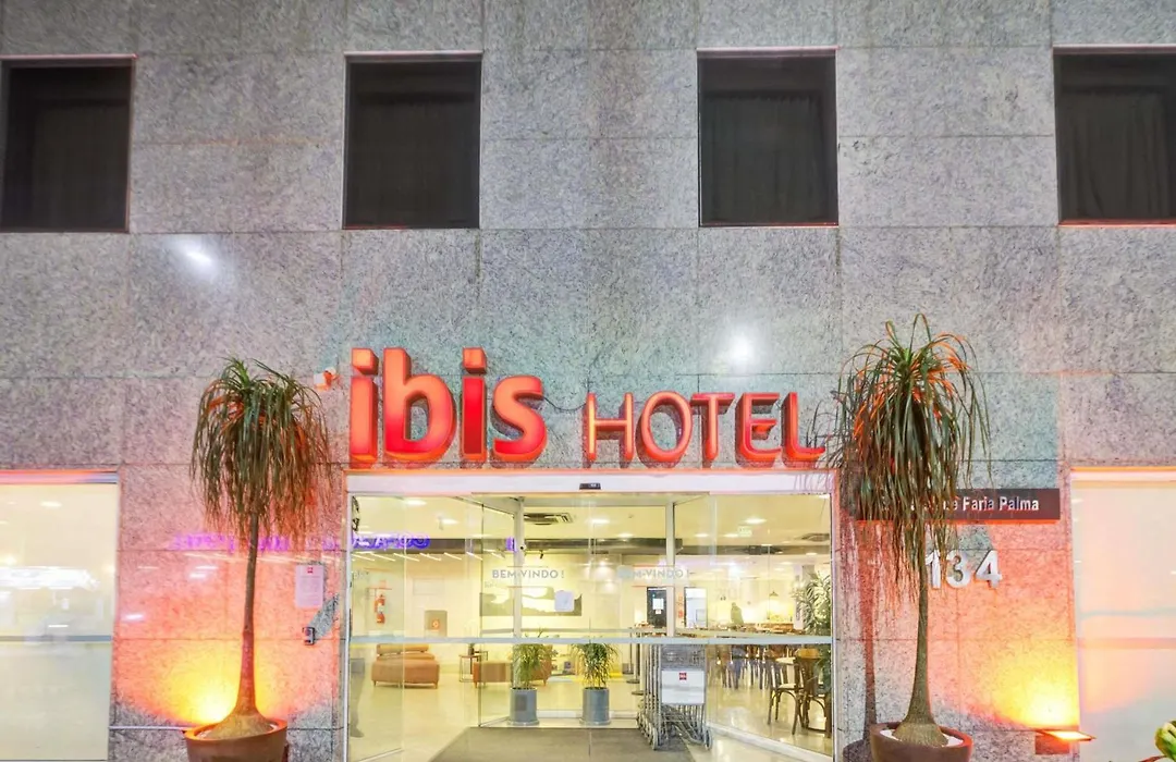 Ibis Copacabana Posto 2-1