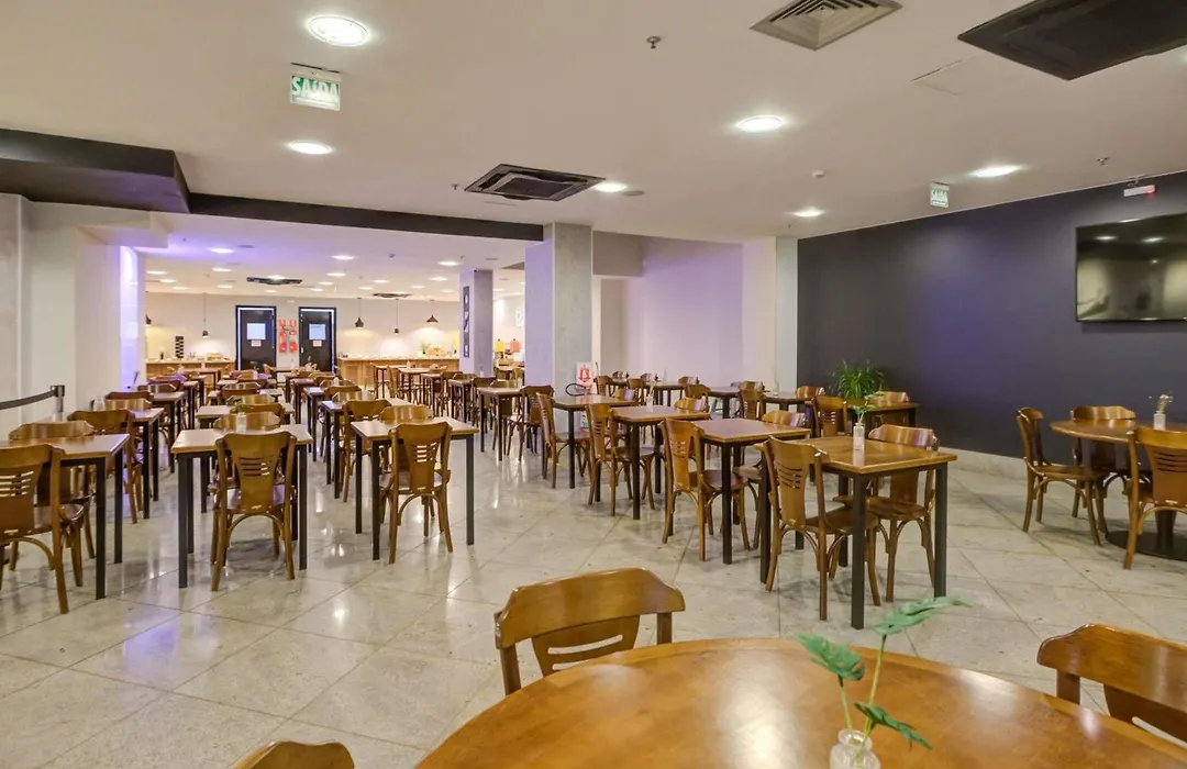 Ibis Copacabana Posto 2-1
